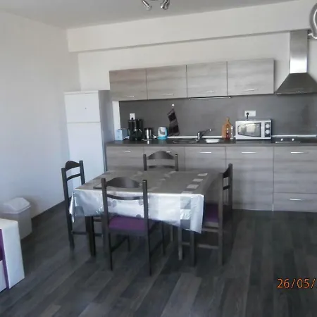 Aparthotel In Brisas *